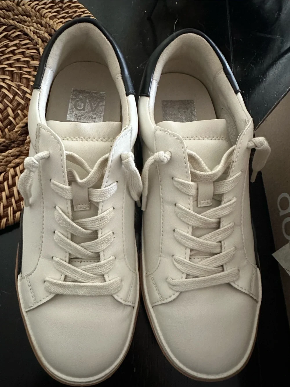 Dolce Vita Cream Leather Low-Top Lace-Up Sneakers